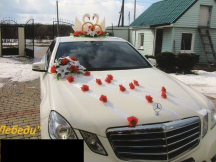 Свадебные украшения на машину