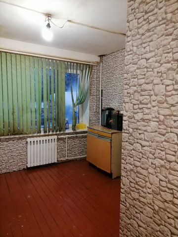 4-к. квартира, 91 м², 1/4 эт.