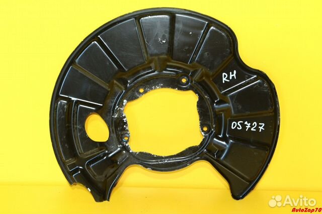 S500 W222 Пыльник заднего тормозного диска правый