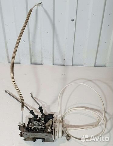 Замок двери передней правой Audi A4 B5