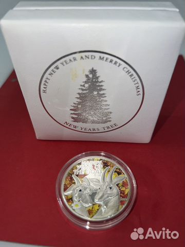 Серебрянная монета 1 доллар