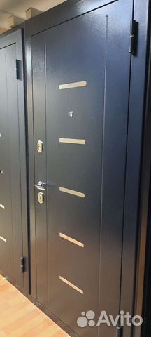 Дверь входная, 7,5 см. с зеркалом, со склада