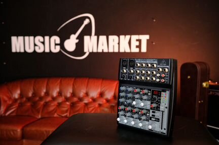 Микшерный Пульт + аксессуары