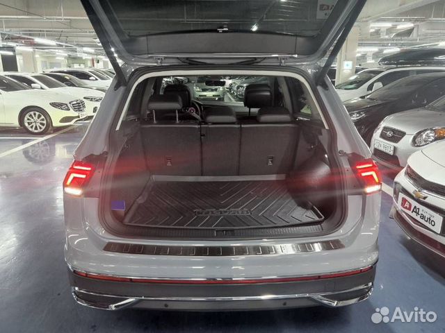 Volkswagen Tiguan 2.0 AMT, 2021, 16 500 км