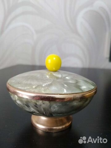 Винтажная пудреница