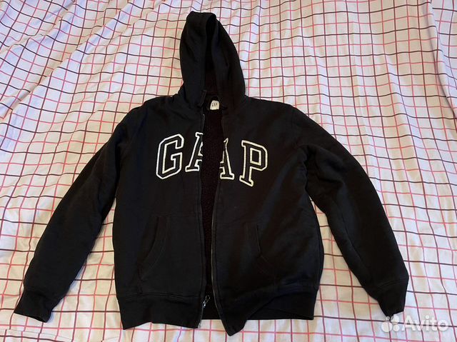 Утепленная кофта GAP черная купить в Санкт-Петербурге | Личные вещи | Авито