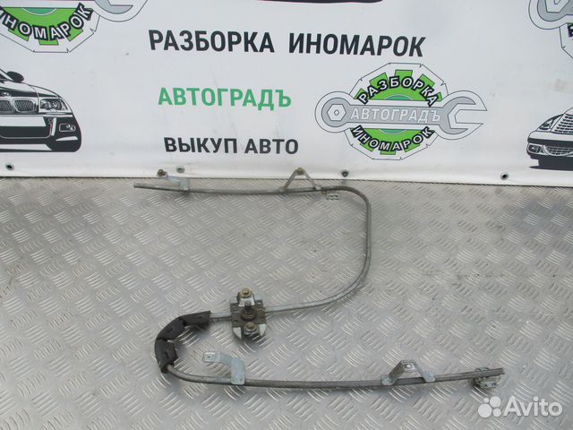 Стеклоподъёмник передний правый BMW 3 E30 1986г