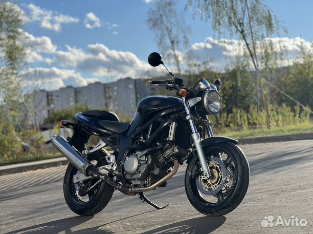 Suzuki SV400