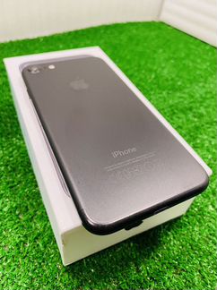 Смартфон Apple iPhone 7 32 Гб