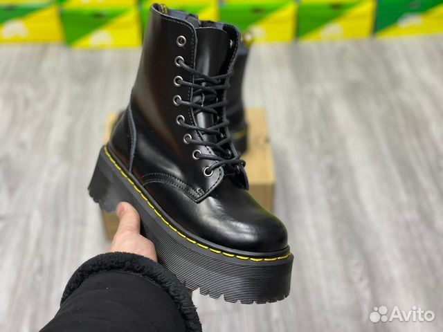 Dr. Martens Jadon