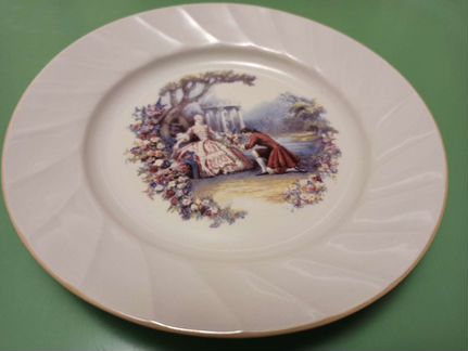 Тарелка декоративная фарфор