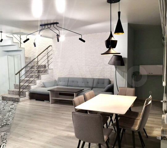 3-к. квартира, 110 м², 2/4 эт.