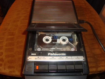 Panasonic RQ-2104