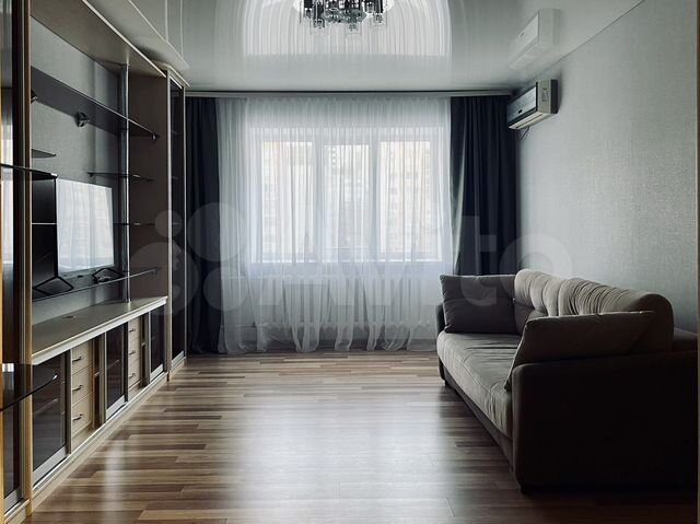 2-к. квартира, 70 м², 3/14 эт.