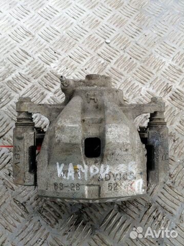 Суппорт передний правый Toyota Camry XV55 2.5