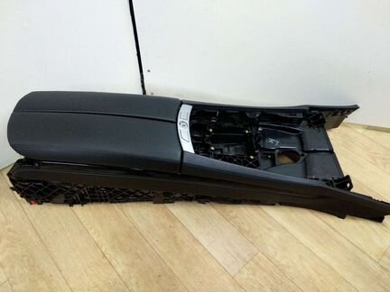 Подлокотник BMW F01 F02 центральная консоль