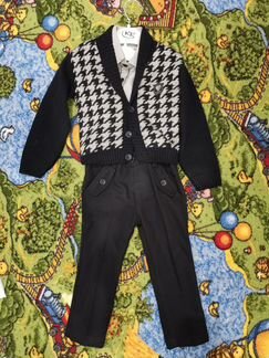 Рубашки, костюм нарядный и жилетка