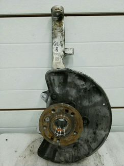 Поворотный кулак правый Мерседес GLS W166