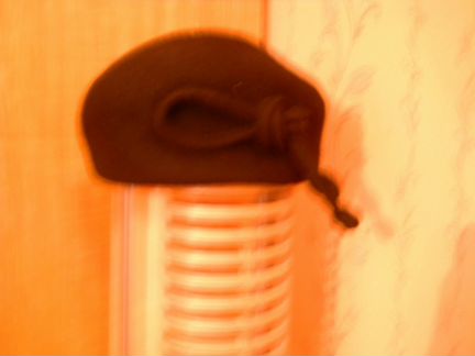 Шляпа интересная черная р 57