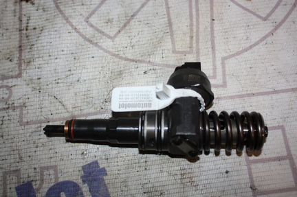 Насос-форсунка Audi / VW BMM BMP cfhc clcb cbdb cj