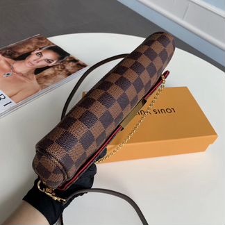 Сумка Louis Vuitton Favourite PM