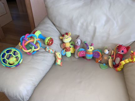 Развивающие игрушки для малышей