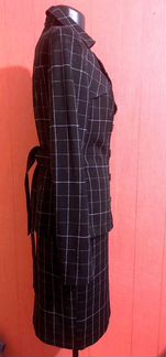 Костюм классический 46р-р