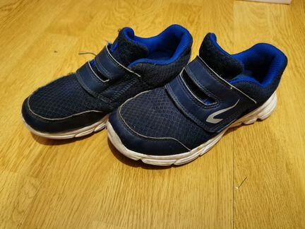 Кроссовки