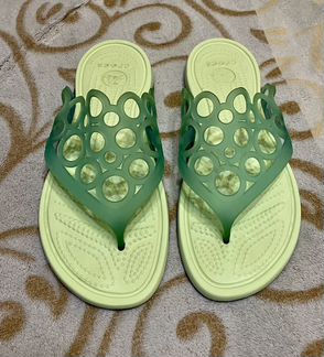 Шлепанцы crocs