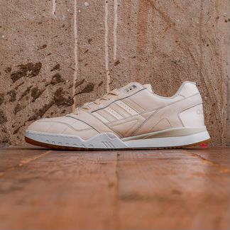 Кроссовки Adidas A.R. Trainer