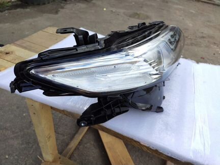 Правая фара Toyota Camry 70 оригинал в сборе