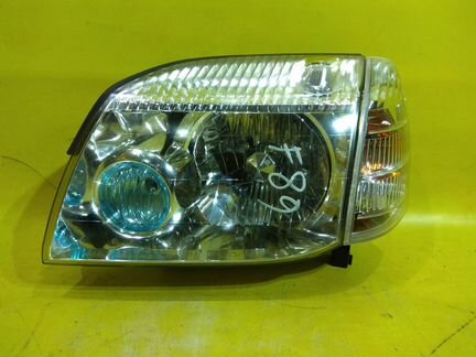 Поворотник правый Nissan X-Trail T30 Т30