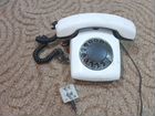 Старинный телефон
