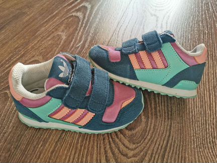 Кроссовки adidas