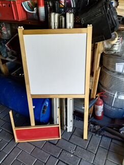 Детский столик