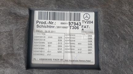 Обшивка передней левой двери на Mercedes X204 GLK