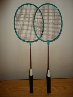 Ракетка времен СССР для игры в бадминтон