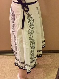 Белая нарядная летняя юбка