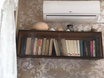 Полка книжная со стеклом СССР