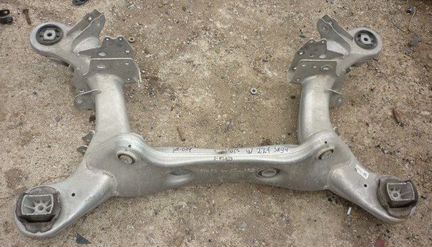Подрамник задний Mercedes W221 w216 S CL 221