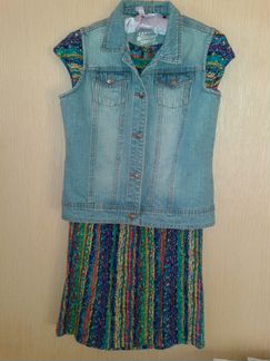 Платье р.138 вискоза, яркое в полоску