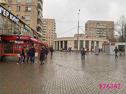 Выход из метро алексеевская