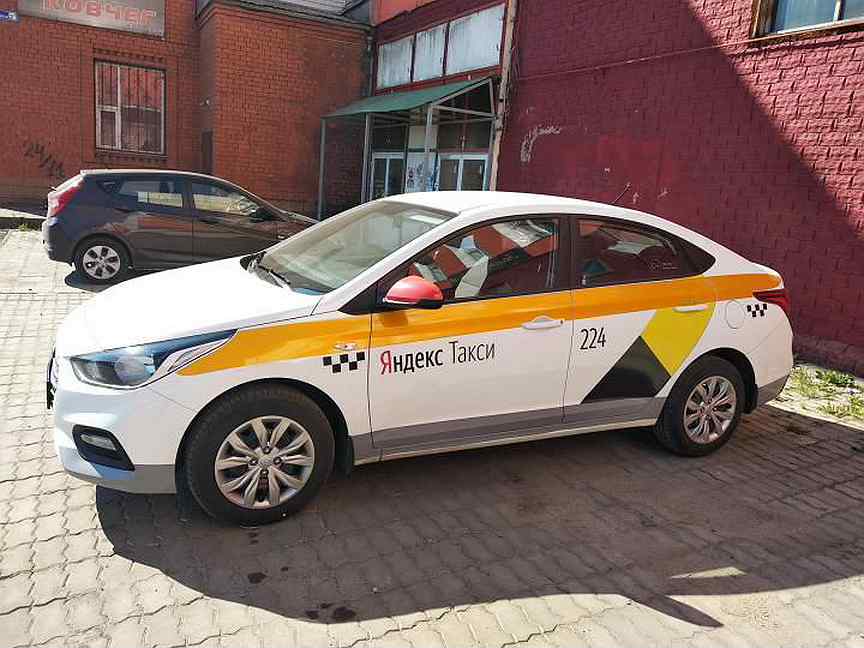 Аренда авто такси московская. Hyundai Solaris 2018 Taxi. Hyundai Solaris 2019 такси.