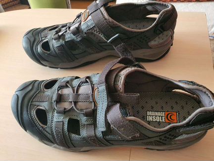 Новые кроссовки летние