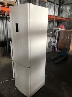 Холодильник Electrolux EN93852JW