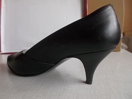 Туфли женские кожа. Р. 24.5 Югославия Винтаж