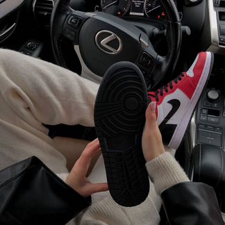 Кроссовки nike air jordan