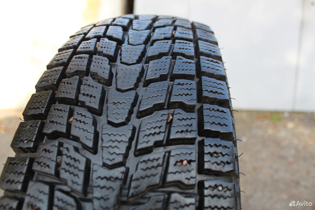 Шины 225 65 r17 шипы. Dunlop sj6. Данлоп sj6. Dunlop sj4.