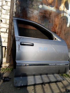 Дверь передняя правая Jeep Grand Cherokee 3 wк