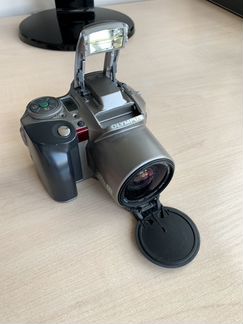 Зеркалка Olympus IS-300